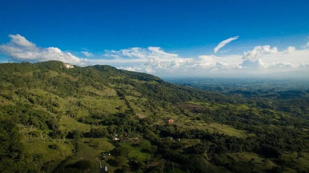 فندق Alto de los Pozosفي  Altos De Moca 3*,